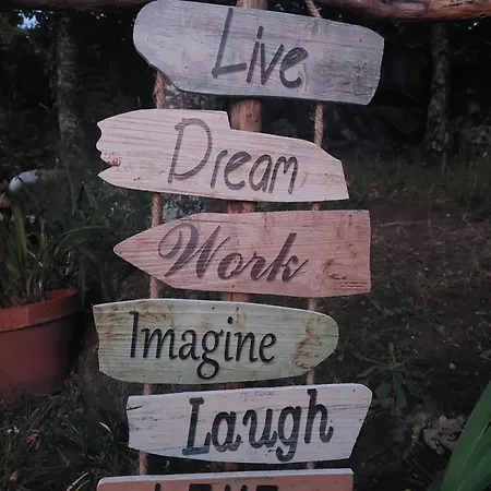 בית נופש Refugio Hortensias צ'ינפאס